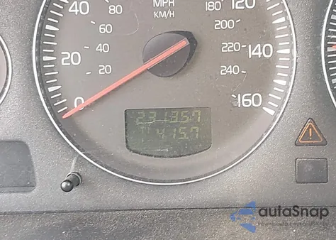 2006 Volvo V70 2.5T из США, поврежденный, VIN YV1SW592162556981